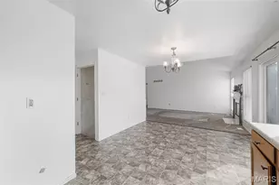 548 Rancho Ln, Saint Louis, MO 63031 - Photo 11