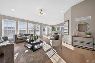 618 Kerryton Pl Cir, Ellisville, MO 63021 - Photo 5