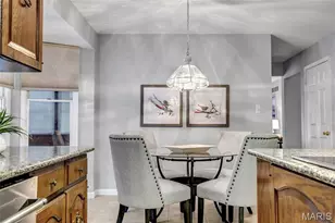 12861 White Rock Ct, Saint Louis, MO 63131 - Photo 7