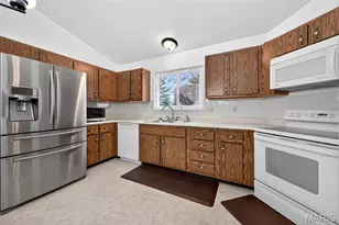 2210 Riverwood Trails Dr, Florissant, MO 63031 - Photo 13