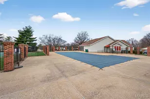 2210 Riverwood Trails Dr, Florissant, MO 63031 - Photo 31