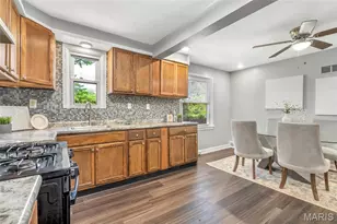 8 Jendale Ct, Saint Louis, MO 63136 - Photo 9