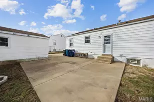 10224 Dandridge Dr, Saint Louis, MO 63123 - Photo 29