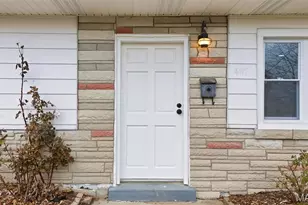 4117 Oleatha Ave, Saint Louis, MO 63116 - Photo 3