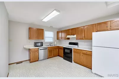 1033 Bieker Road, Washington, MO 63090 - Photo 7