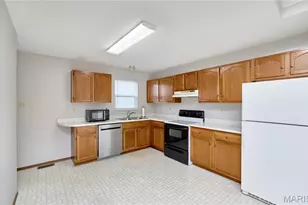 1033 Bieker Rd, Washington, MO 63090 - Photo 7