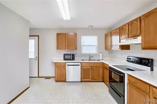 1033 Bieker Rd, Washington, MO 63090 - Photo 9