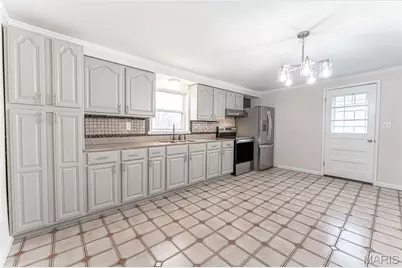 3816 Midview Avenue, Bridgeton, MO 63044 - Photo 11