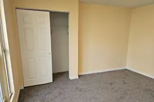 9952 Noble Ln, Saint Louis, MO 63136 - Photo 7