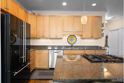 2211 S Grand Boulevard #302, Saint Louis, MO 63104 - Photo 17