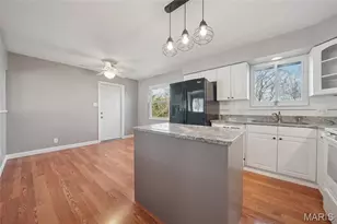 1438 Twin Oaks Dr, Unincorporated, MO 63010 - Photo 9