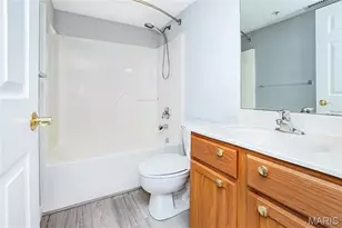 2562 Coppergate Square Dr, Saint Louis, MO 63129 - Photo 17