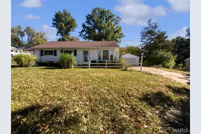 120 Birchwood Drive, Ballwin, MO 63011 - Photo 1