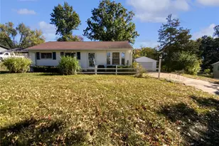 120 Birchwood Dr, Ballwin, MO 63011 - Photo 1