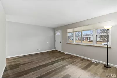 685 Crabapple Lane, Florissant, MO 63031 - Photo 3