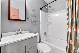 4469 Mohegan Dr, Saint Louis, MO 63123 - Photo 5