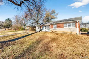 4469 Mohegan Dr, Saint Louis, MO 63123 - Photo 33