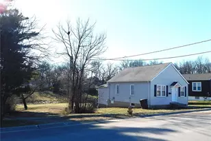 650 W College St, Troy, MO 63379 - Photo 3