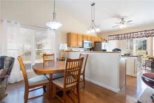 10184 Carlton Pl Ct, Saint Louis, MO 63123 - Photo 7