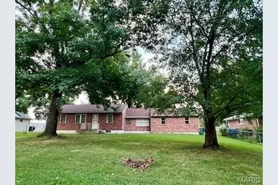 131 Holloway Road, Ballwin, MO 63011 - Photo 3