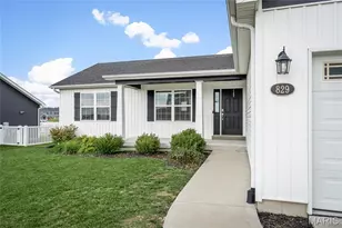 829 Warrior Ridge Dr, Warrenton, MO 63383 - Photo 3