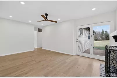 4815 Brookton Way, Saint Louis, MO 63128 - Photo 9