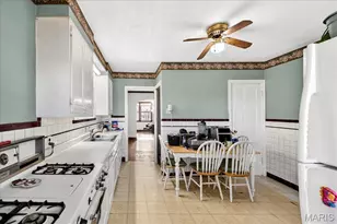 9007 Lawn Ave, Brentwood, MO 63144 - Photo 9