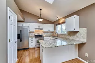 104 Westridge Parc Ln, Ellisville, MO 63021 - Photo 9