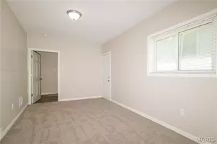 10117 Crown Point Dr, Saint Louis, MO 63136 - Photo 3