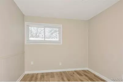 8412 Chalons Court, Saint Louis, MO 63134 - Photo 13