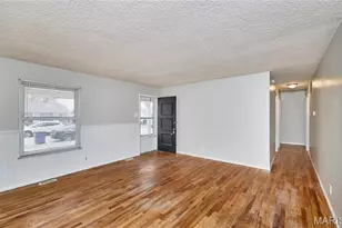 2551 Hedgerow Dr, Florissant, MO 63031 - Photo 5