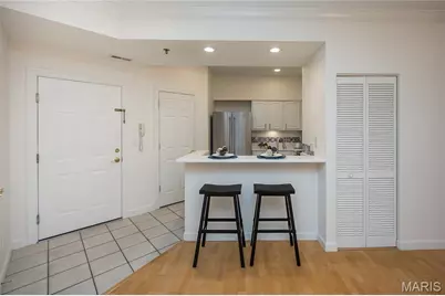 13115 Mill Crossing Court #307, Creve Coeur, MO 63141 - Photo 3