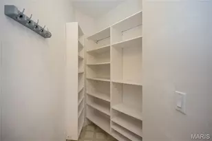 13115 Mill Crossing Ct, Creve Coeur, MO 63141 - Photo 7