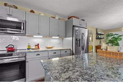 106 Holmes Drive, Sikeston, MO 63801 - Photo 17