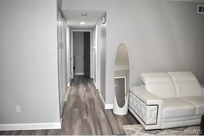 4366 Chateau De Ville Drive #E, Saint Louis, MO 63129 - Photo 25