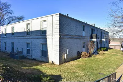 4366 Chateau De Ville Drive #E, Saint Louis, MO 63129 - Photo 31