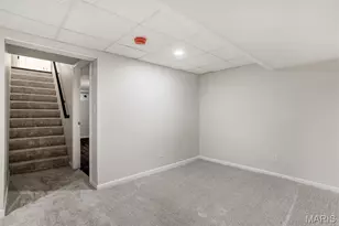 900 Alanson Dr, University City, MO 63132 - Photo 29