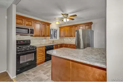 2180 N Pointe Lane, Florissant, MO 63031 - Photo 9