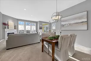 922 Ridgepointe Pl Cir, Lake Saint Louis, MO 63367 - Photo 7