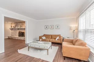 3615 Falcon Ridge Ct, Saint Louis, MO 63129 - Photo 3