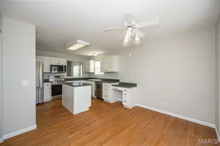 3166 Country Bluff Dr, Saint Charles, MO 63301 - Photo 7