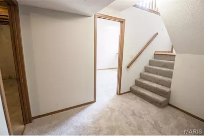 12121 Glenpark Drive, Maryland Heights, MO 63043 - Photo 15