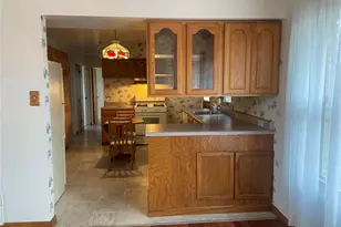 7 Wayne St, Saint Charles, MO 63301 - Photo 5