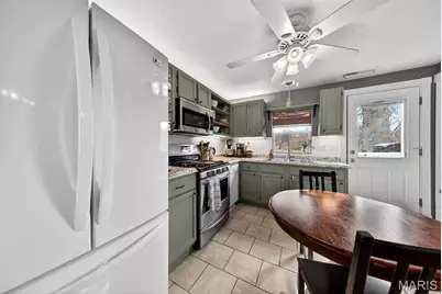 2433 Ridgecrest Drive, Arnold, MO 63010 - Photo 9