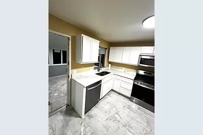 9746 Newton Drive, Ferguson, MO 63136 - Photo 11