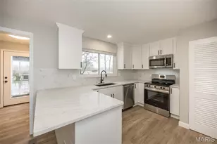 2949 Oetting Dr, Saint Charles, MO 63303 - Photo 15