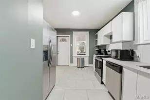 4449 W Belle Pl, Saint Louis, MO 63108 - Photo 13