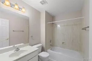 6042 Glennaire Dr, Saint Louis, MO 63129 - Photo 9