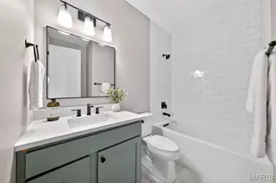 11924 Santino Ct, Creve Coeur, MO 63141 - Photo 21