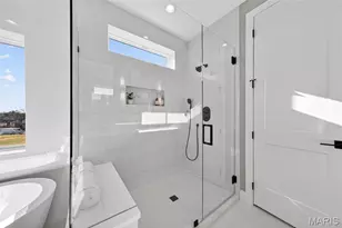 11924 Santino Ct, Creve Coeur, MO 63141 - Photo 17